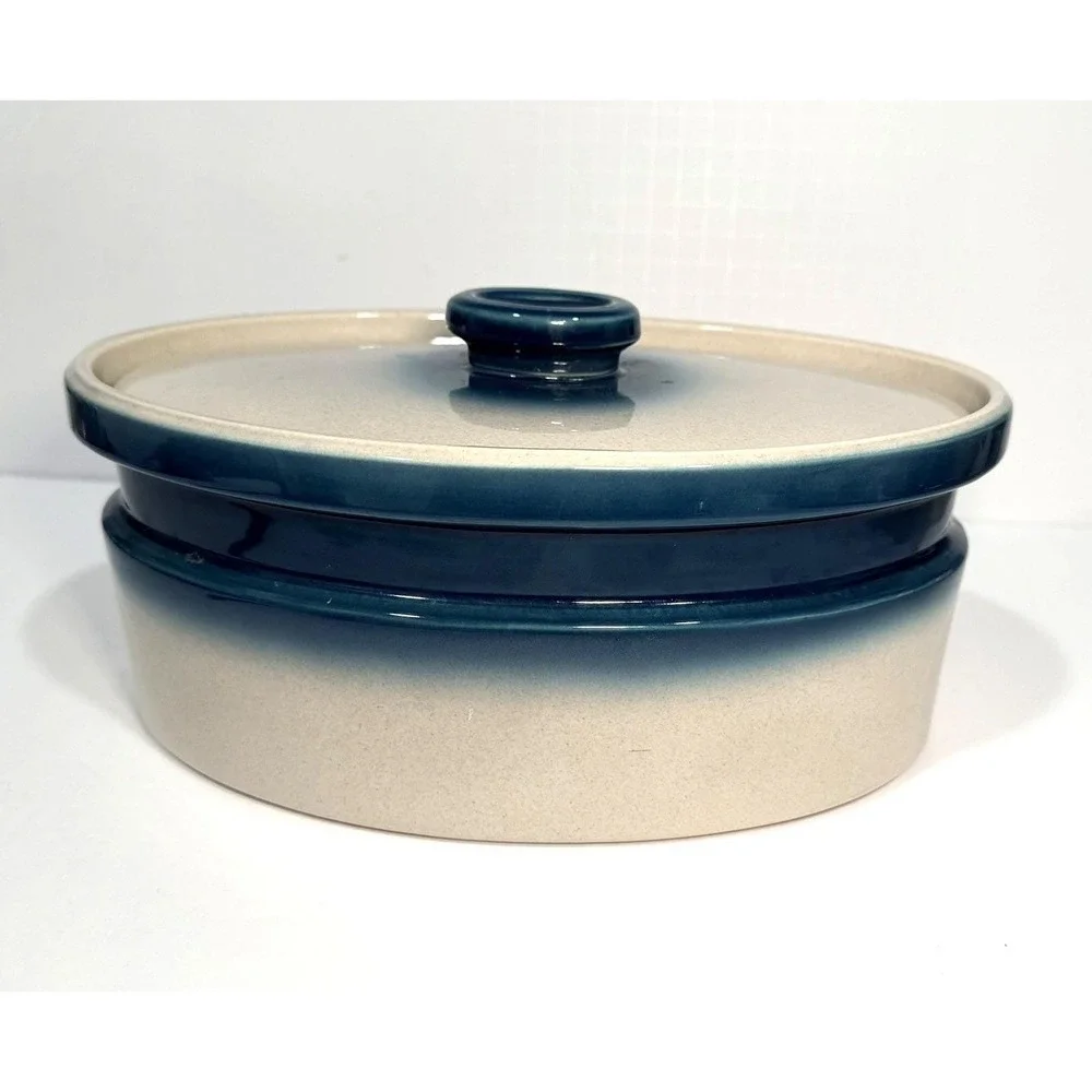 Wedgwood Blue Pacific Oval Covered Casserole 10.5 In 2.5 QT.